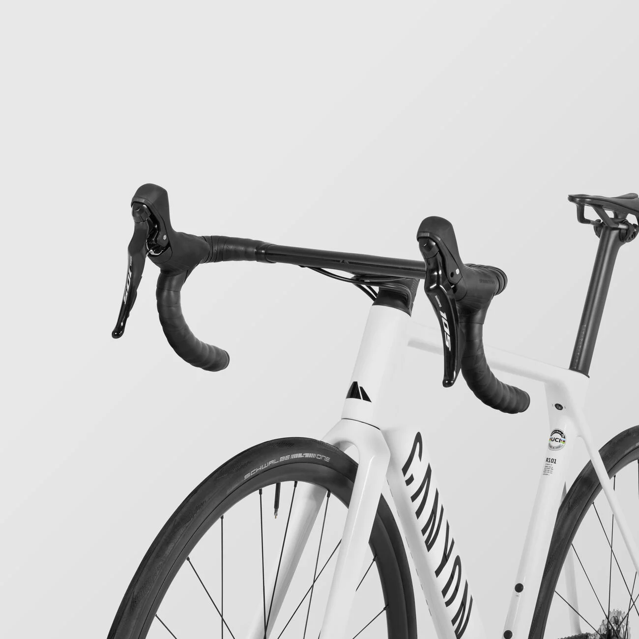 2026_TOP-2_ultimate_cf-sl-7_4063_R101_P06_cockpit